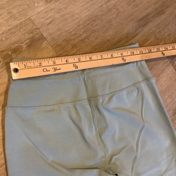 Wild Fable - High Waisted Leggings with Pockets - St. Armando’s Blue - Picture 9 of 10